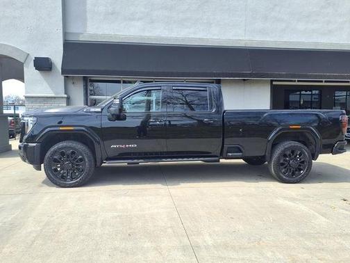 Onyx Black 2025 GMC Sierra 2500 AT4