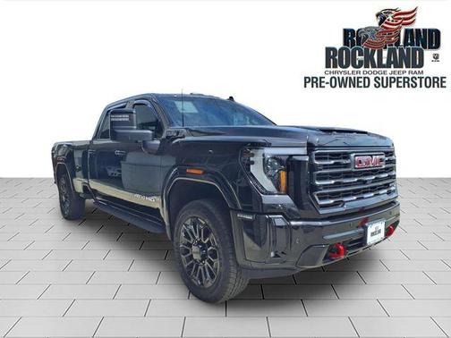 Onyx Black 2025 GMC Sierra 2500 AT4