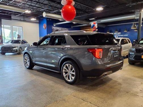 2023 Ford Explorer Platinum