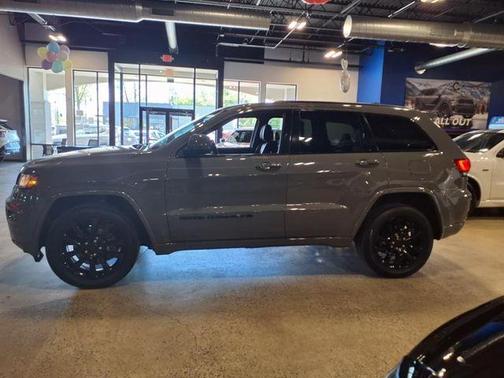 2022 Jeep Grand Cherokee WK Laredo