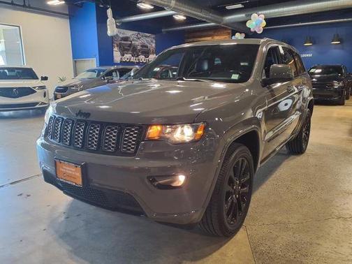 2022 Jeep Grand Cherokee WK Laredo