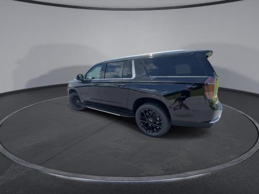 2025 Chevrolet Suburban LS