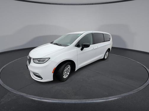 2024 Chrysler Pacifica Touring-L