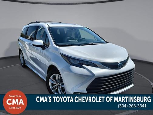 2025 Toyota Sienna XLE