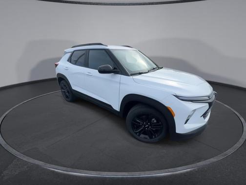 White 2026 Chevrolet Trailblazer LT