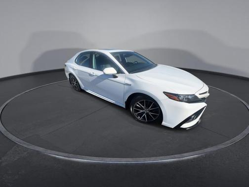 2021 Toyota Camry Hybrid SE