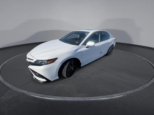 2021 Toyota Camry Hybrid SE