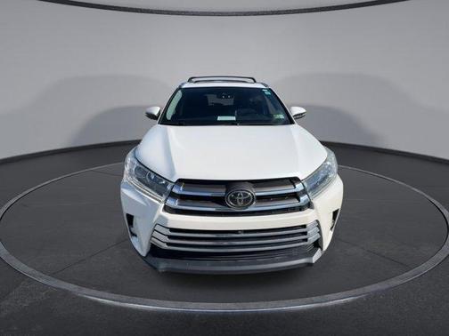 2017 Toyota Highlander 