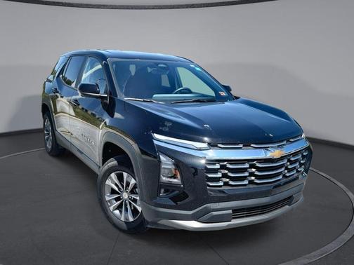 Mosaic Black Metallic 2026 Chevrolet Equinox LT