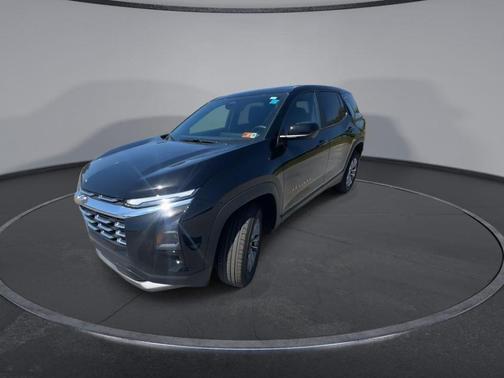 Mosaic Black Metallic 2026 Chevrolet Equinox LT