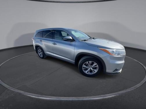 2016 Toyota Highlander LE Plus