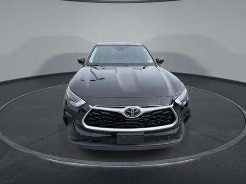 2022 Toyota Highlander L