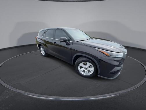 2022 Toyota Highlander L