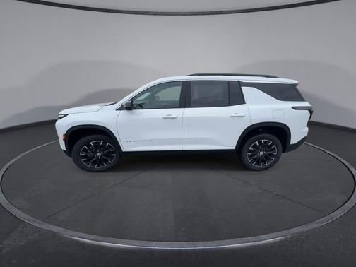 Summit White 2026 Chevrolet Traverse LT