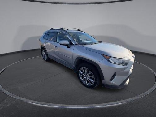 2020 Toyota RAV4 XLE Premium