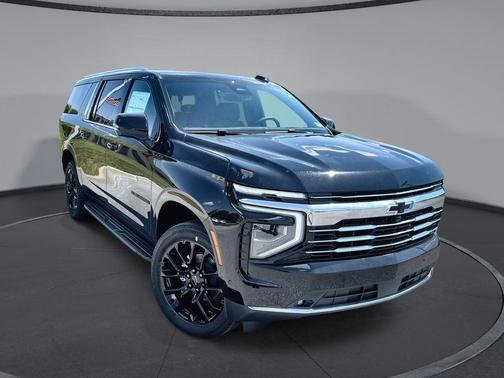 Black 2026 Chevrolet Suburban LT