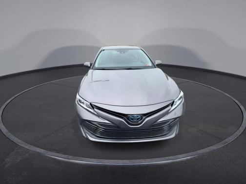 2020 Toyota Camry Hybrid LE