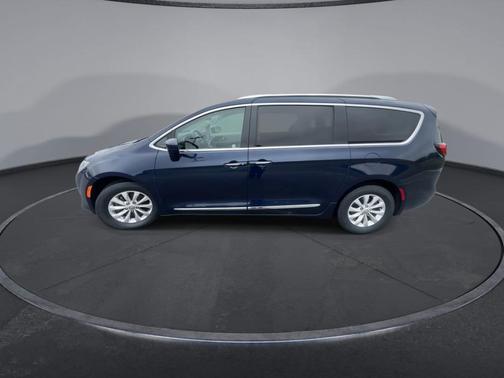 2019 Chrysler Pacifica Touring-L