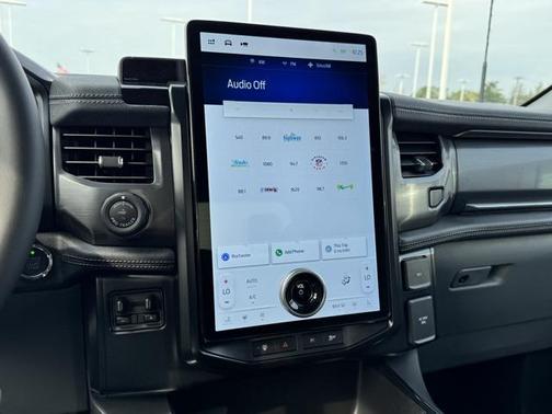 2025 Ford F-150 Lightning Pro