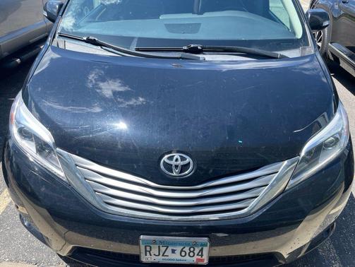 Midnight Black Metallic 2017 Toyota Sienna Limited Premium