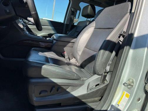 Quicksilver Metallic 2018 GMC Yukon XL SLT