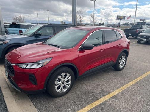 Rapid Red Metallic Tinted Clearcoat 2023 Ford Escape Active