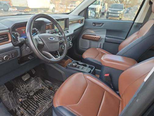 2022 Ford Maverick Lariat