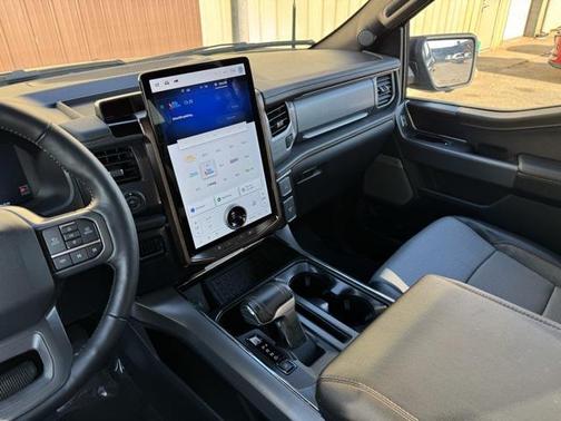 2024 Ford F-150 Lightning Pro