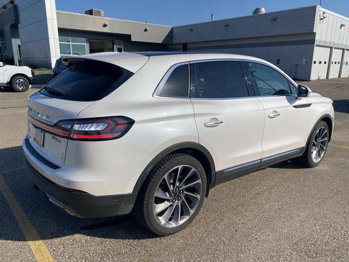 2019 Lincoln Nautilus Reserve