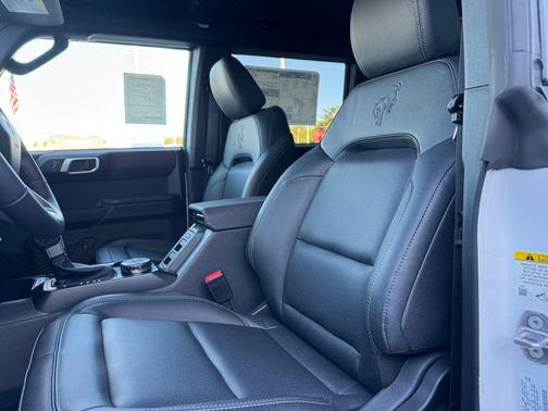 Oxford White 2026 Ford Bronco Big Bend