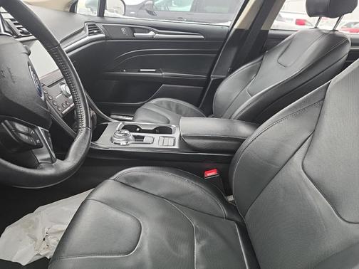 2020 Ford Fusion Plug-In Hybrid Titanium