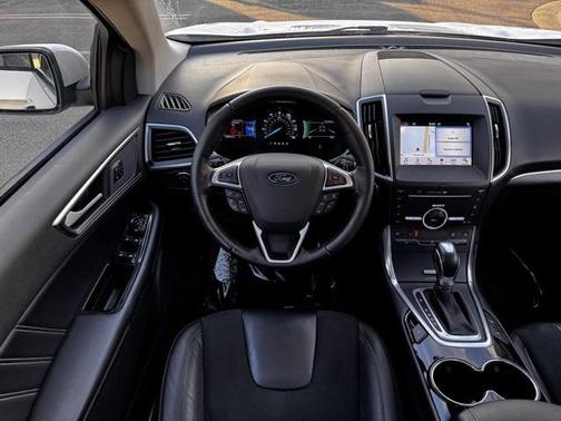 2016 Ford Edge Sport
