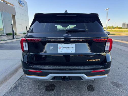 Agate Black Metallic 2026 Ford Explorer Tremor