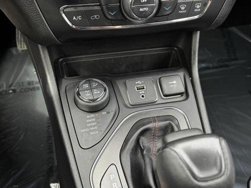 2021 Jeep Cherokee Trailhawk