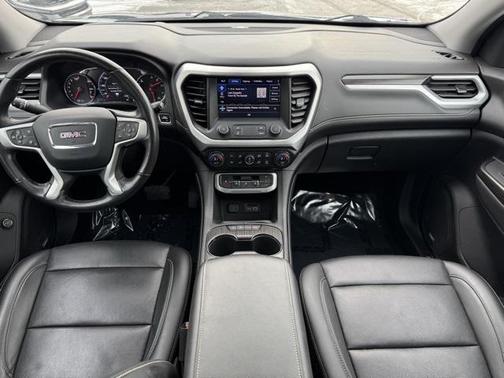 2022 GMC Acadia AWD SLT