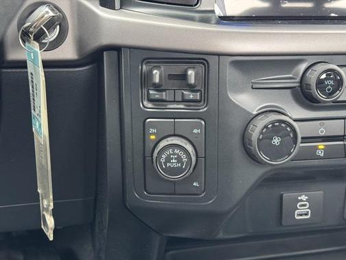 2025 Ford F-150 XL