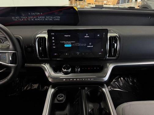 Blue Ember Metallic 2027 Ford Expedition Platinum