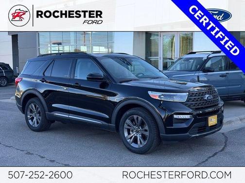 Agate Black Metallic 2022 Ford Explorer XLT