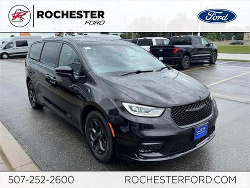2022 Chrysler Pacifica Hybrid Touring L