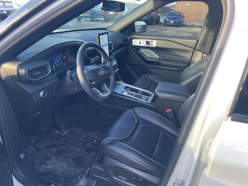 2022 Ford Explorer ST