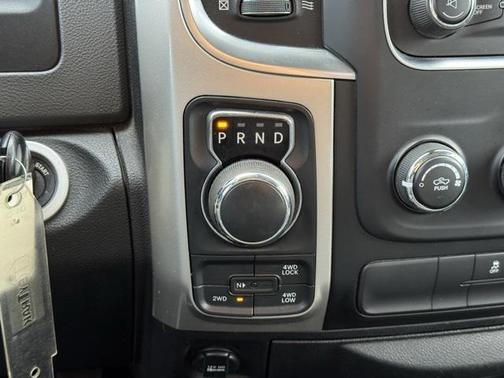 2017 RAM 1500 SLT
