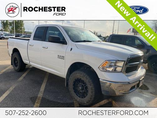 2017 RAM 1500 SLT