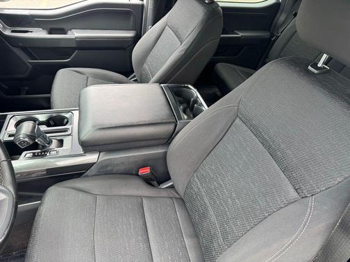Oxford White 2023 Ford F-150 XLT