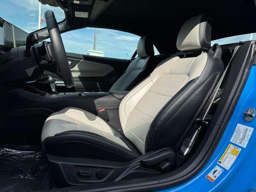 Grabber Blue Metallic 2024 Ford Mustang GT Premium