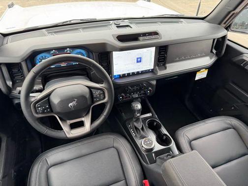 Oxford White 2026 Ford Bronco Big Bend