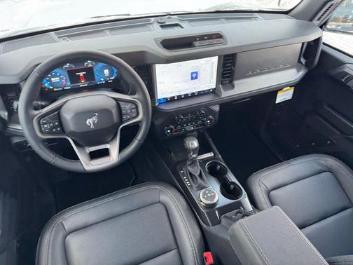 Oxford White 2026 Ford Bronco Big Bend