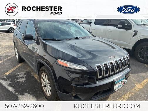 Brilliant Black Crystal Pearlcoat 2015 Jeep Cherokee Latitude