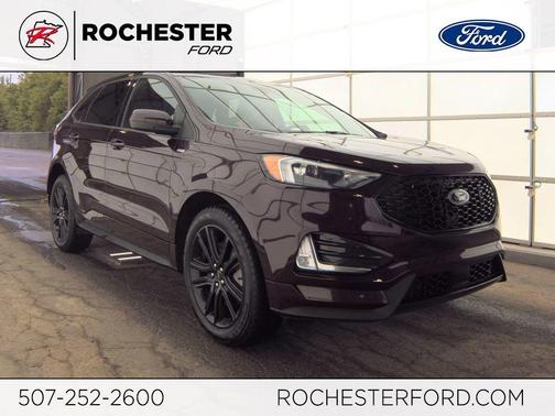Burgundy Velvet Metallic Tinted Clearcoat 2024 Ford Edge ST Line