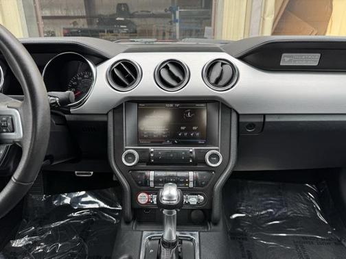 2015 Ford Mustang EcoBoost Premium