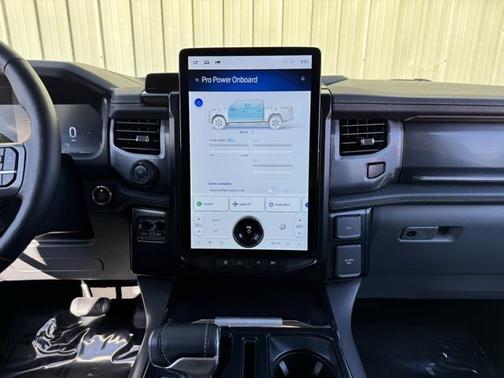 2024 Ford F-150 Lightning Flash